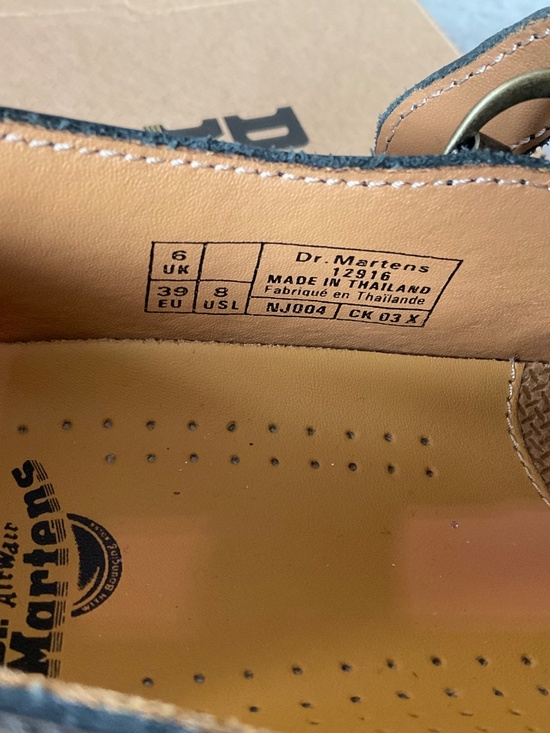 Dr. Martens Mary Jane sz8 like new - Picture 7 of 8